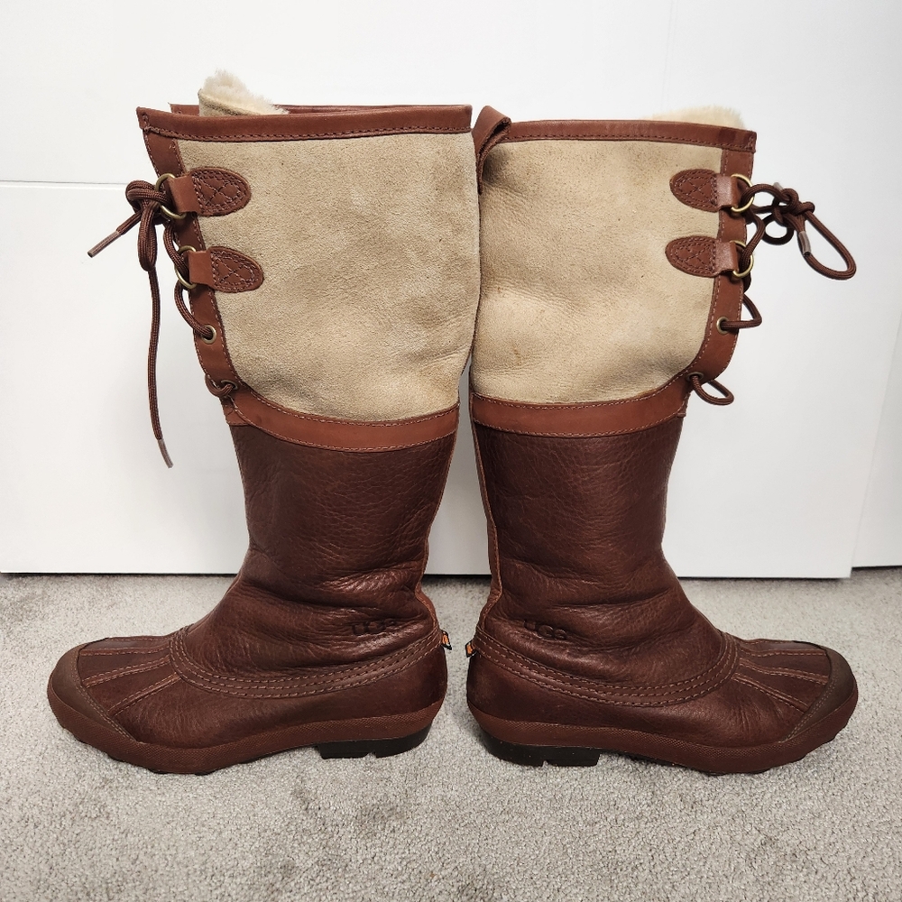 UGG Brown & Cream Lace-Up Winter Boots with Shearling Trim - Picture 4 of 15